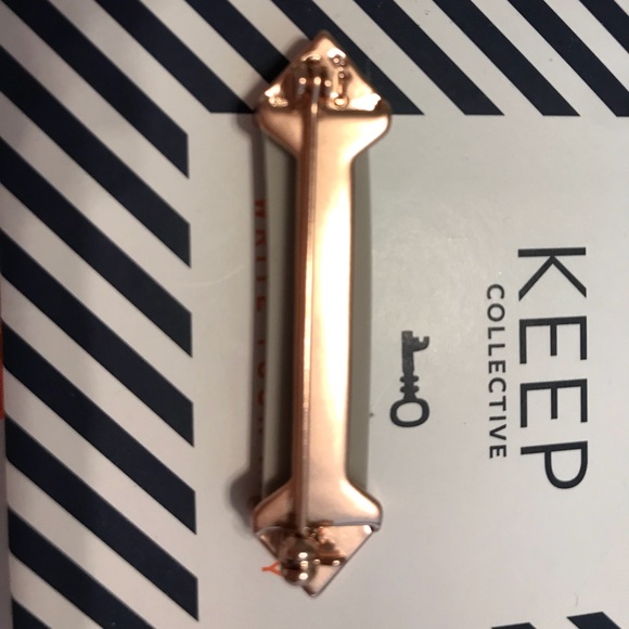 Keep Collection Charm Pin - Picture 2 of 3